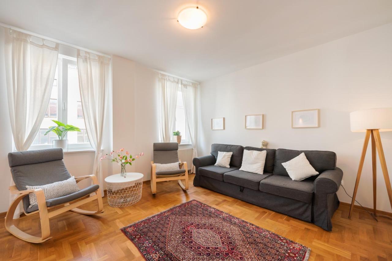 New Town Spacious Apartment Warsaw Luaran gambar