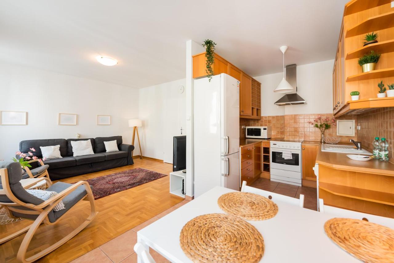New Town Spacious Apartment Warsaw Luaran gambar