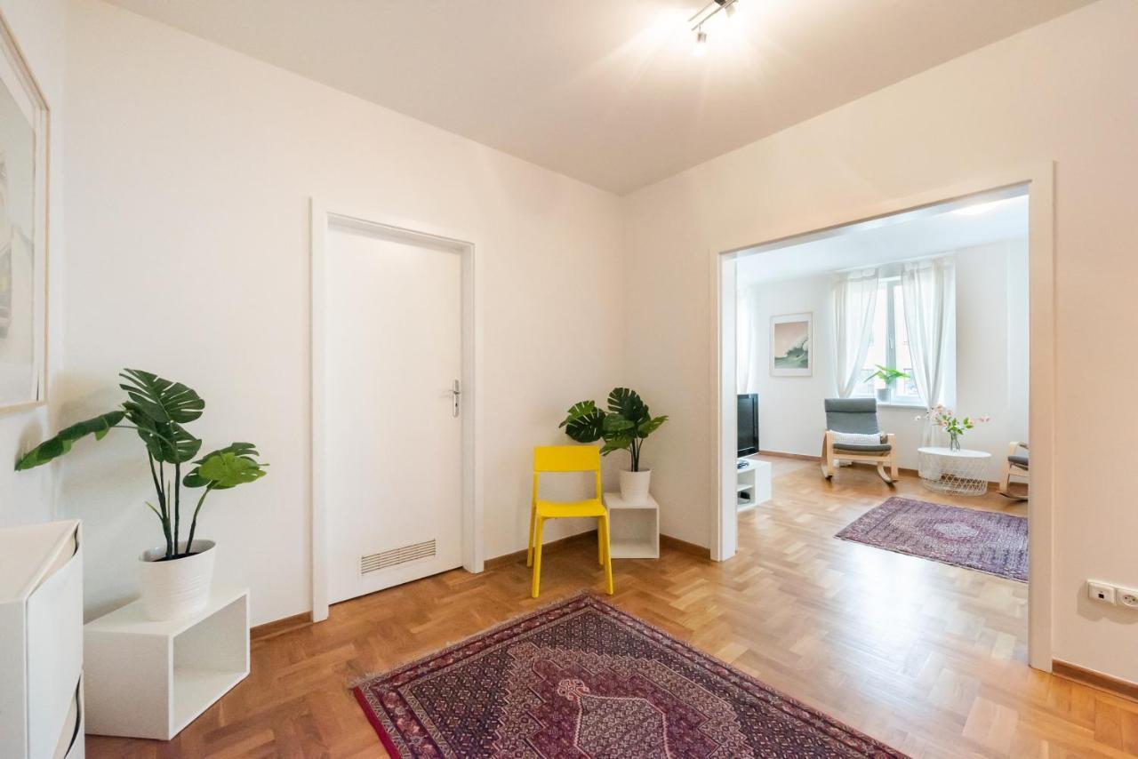 New Town Spacious Apartment Warsaw Luaran gambar